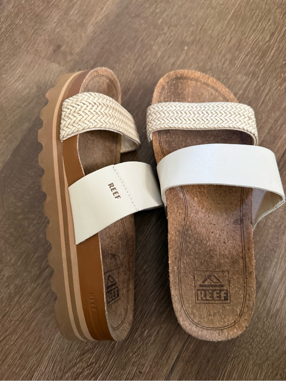Reef Women’s Cream Double-Strap Slide Sandals - Picture 3 of 4